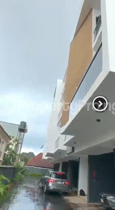2 bedroom Flat / Apartment for rent Ologolo Lekki Lagos