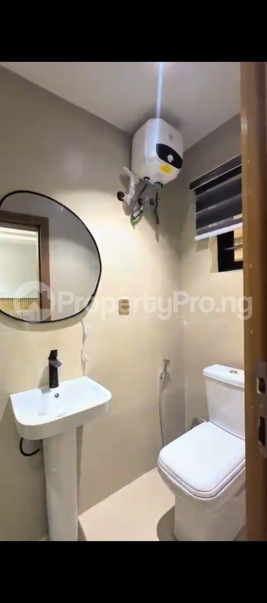 2 bedroom Flat / Apartment for sale Yaba Lagos