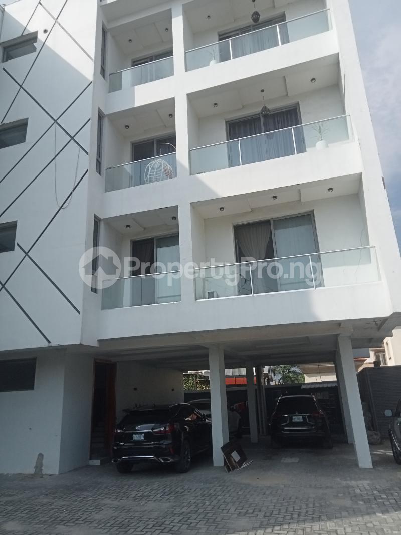 2 bedroom House for sale Platinum Way Jakande Lekki Lagos