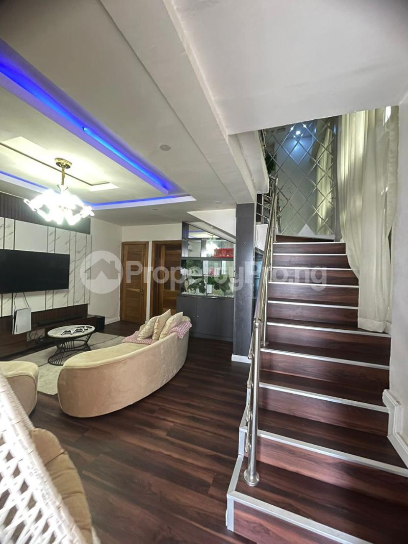 2 bedroom House for rent Ikate Elegushi, Lekki Lagos State. Ikate Lekki Lagos