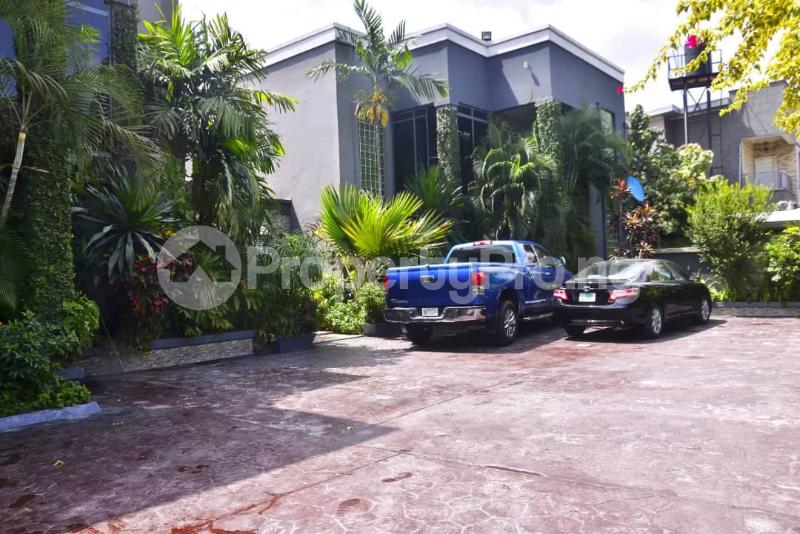 2 bedroom Flat / Apartment for rent Off Admiralty Lekki Phase 1, Lagos. Lekki Lagos