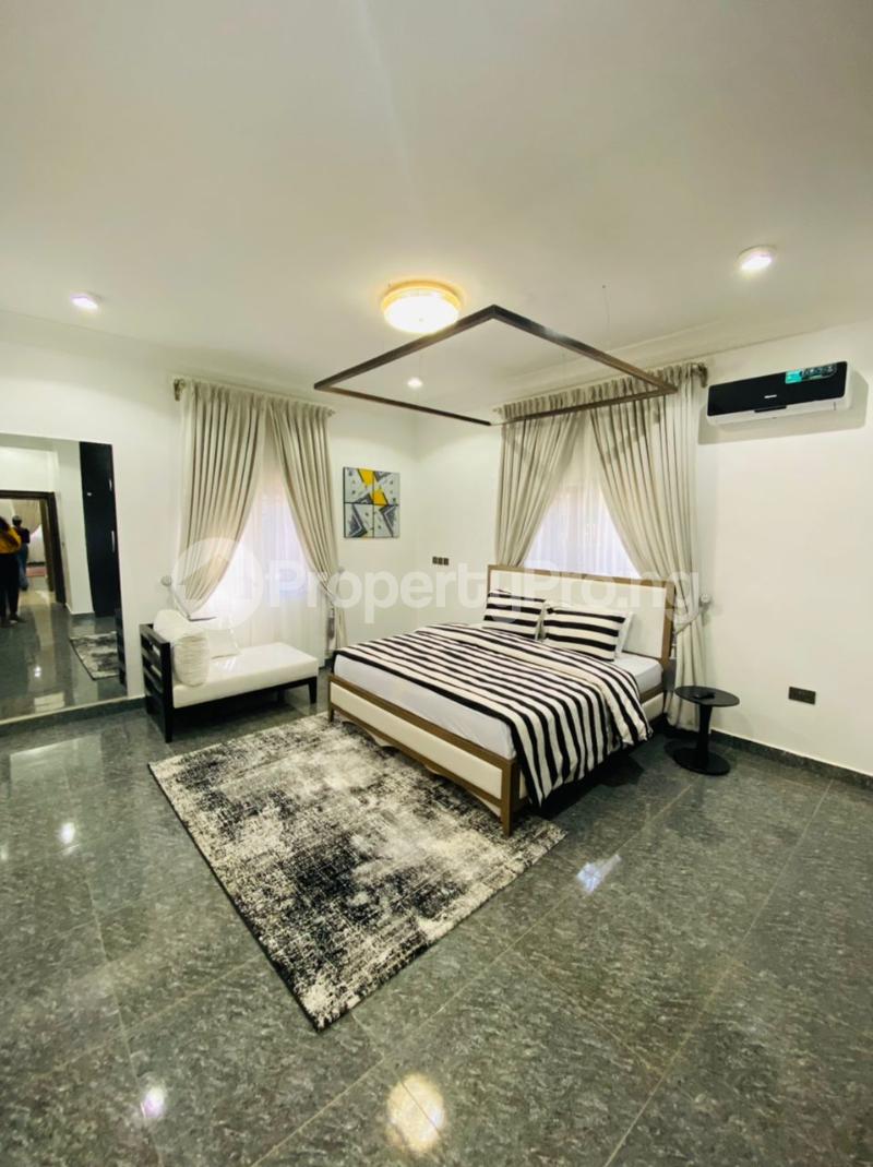 2 bedroom House for shortlet Nnpc Fuel Station Guzape Abuja