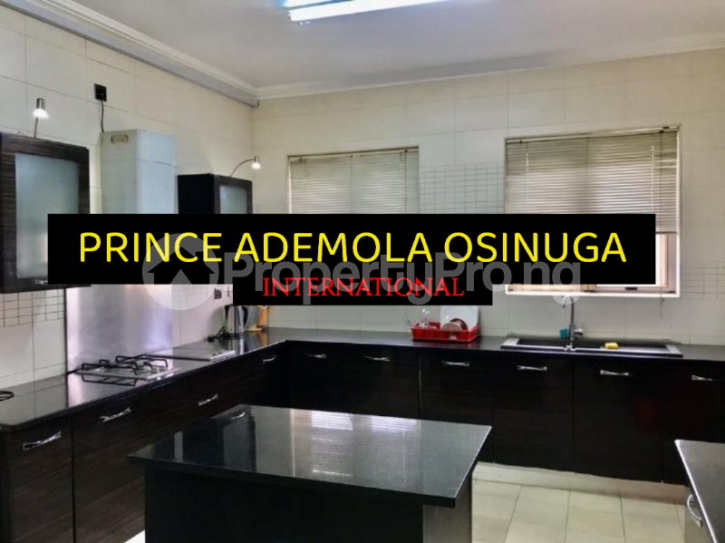 3 bedroom Flat / Apartment for rent Old Ikoyi Lagos