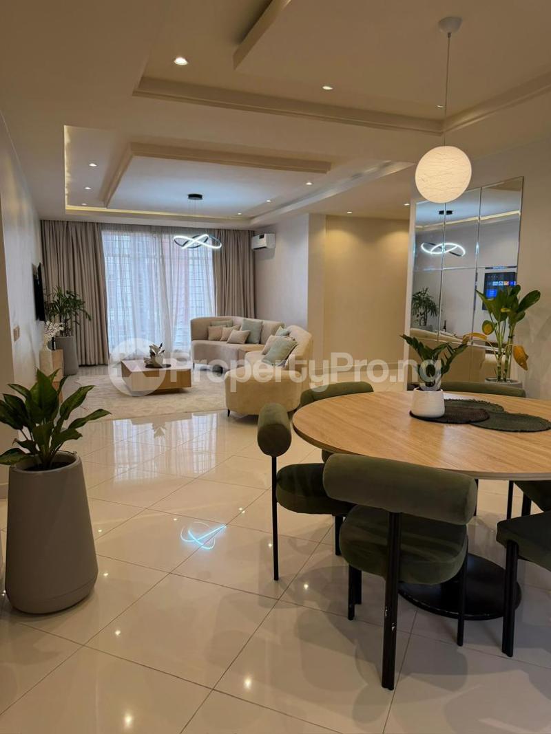 3 bedroom Flat / Apartment for shortlet Palace Road ONIRU Victoria Island Lagos