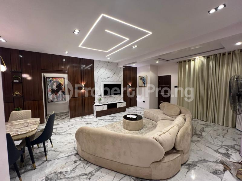 3 bedroom Flat / Apartment for rent Borno Way, Alagomeji Yaba Lagos