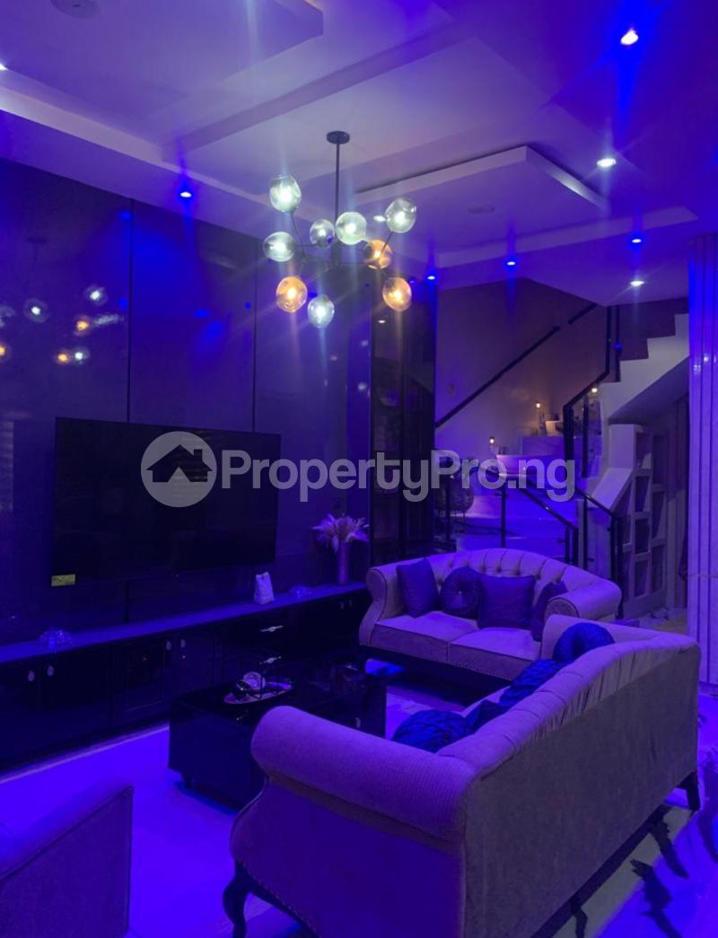 3 bedroom House for shortlet Millenuim/UPS Gbagada Lagos