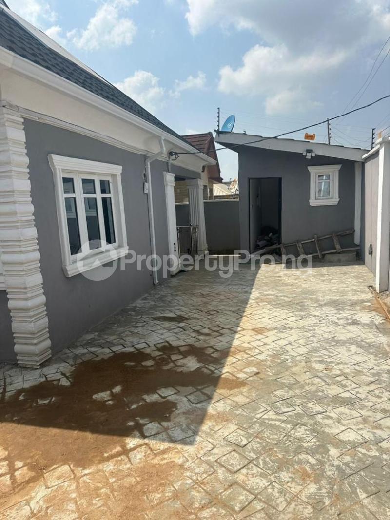 3 bedroom House for sale Kasumu Zone D Akala Express Ibadan Oyo