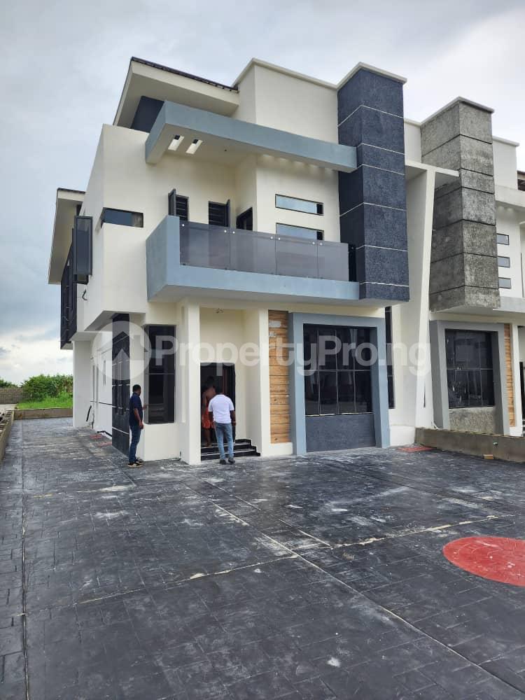 4 bedroom House for sale Brookhill Estate, Gra, Abijo Lekki Lagos