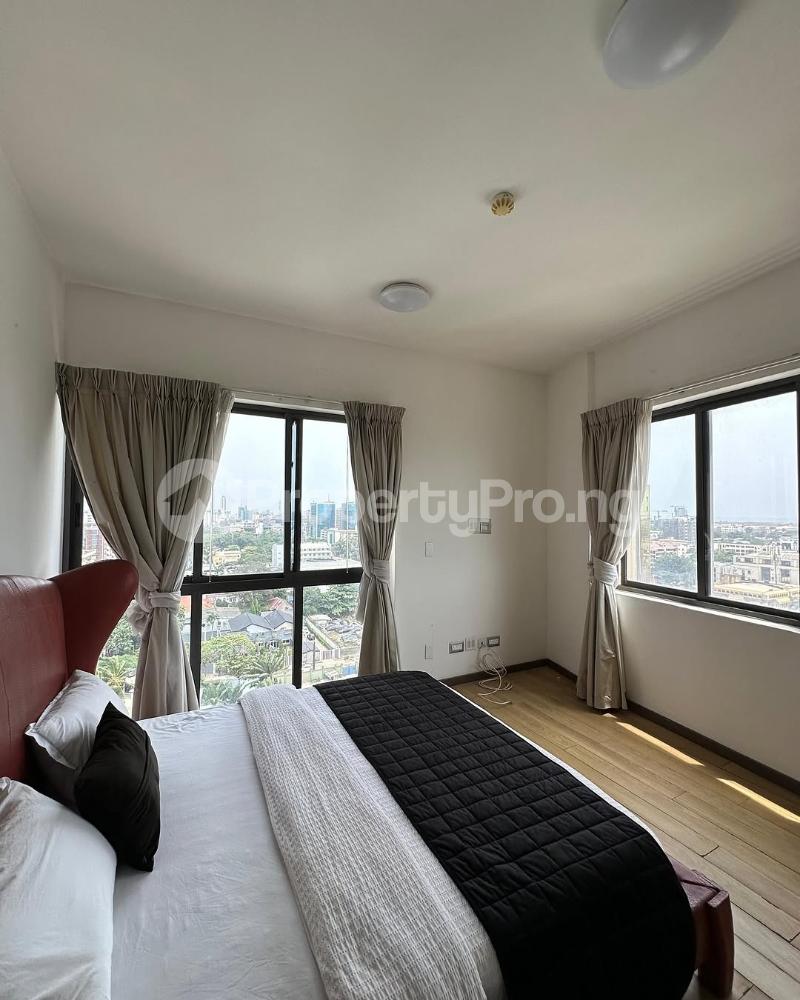 4 bedroom House for rent 4 Bedroom Apartment With Top Range Management, Restaurant, Gym, Reception Area Etc Victoria Island Lagos