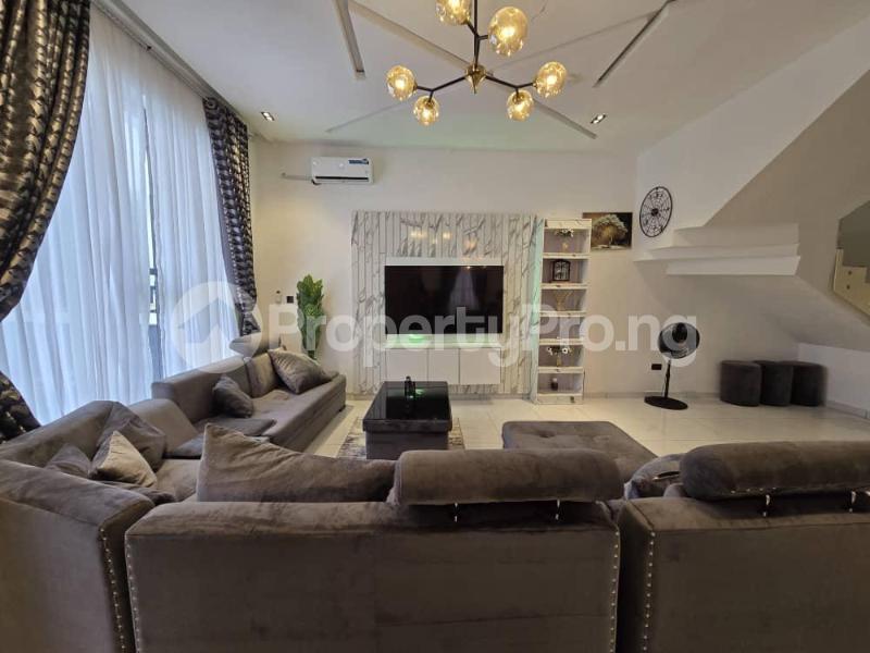 4 bedroom House for rent Lekki Lagos