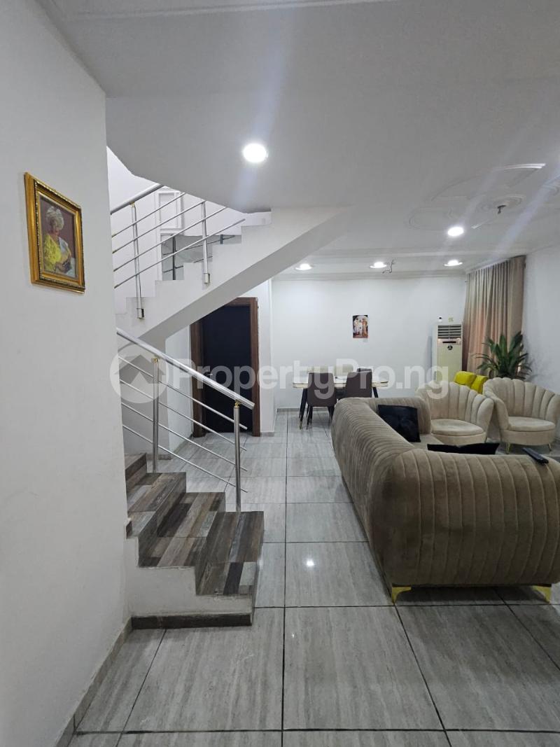 4 bedroom House for rent Mobil Road Ajah Lagos
