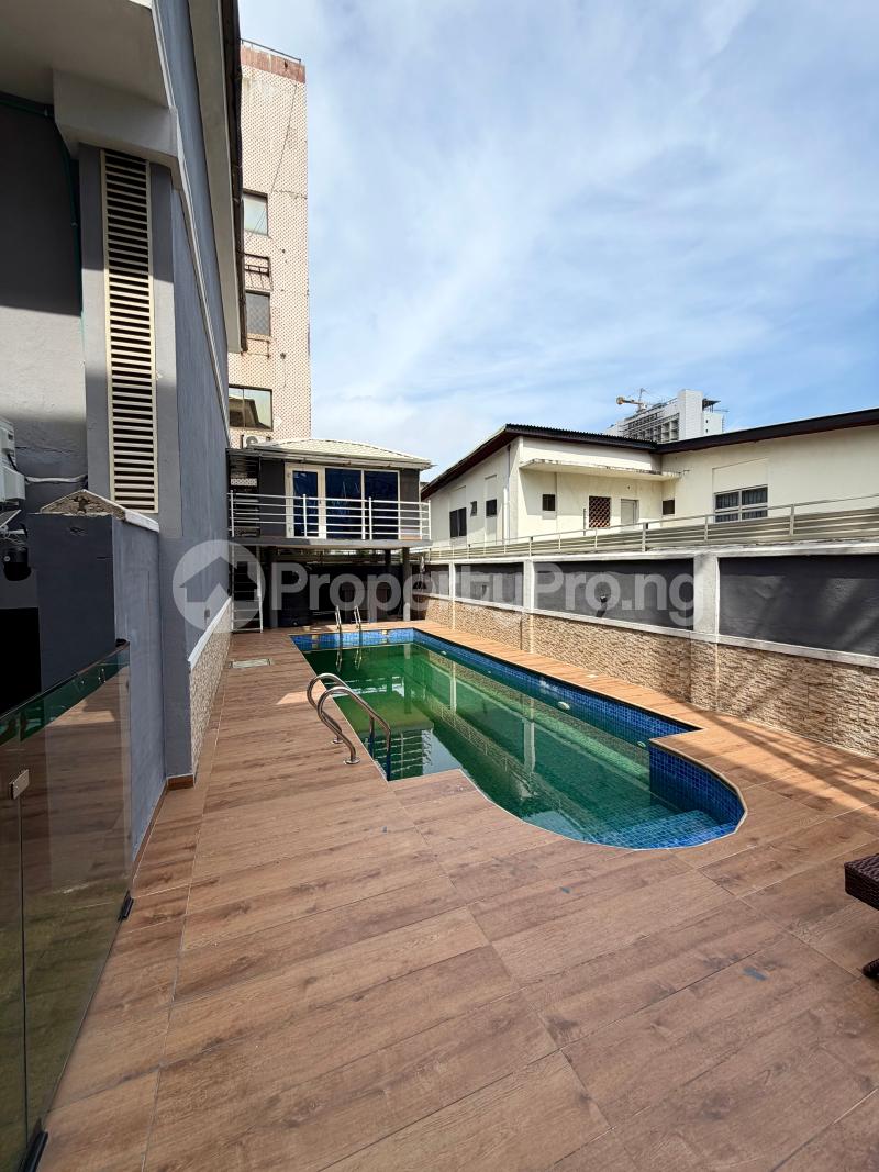 3 bedroom House for rent Victoria Island Lagos
