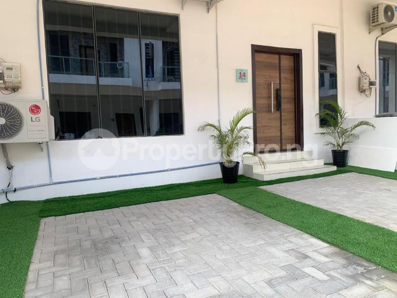 4 bedroom House for shortlet orchid Lekki Lagos