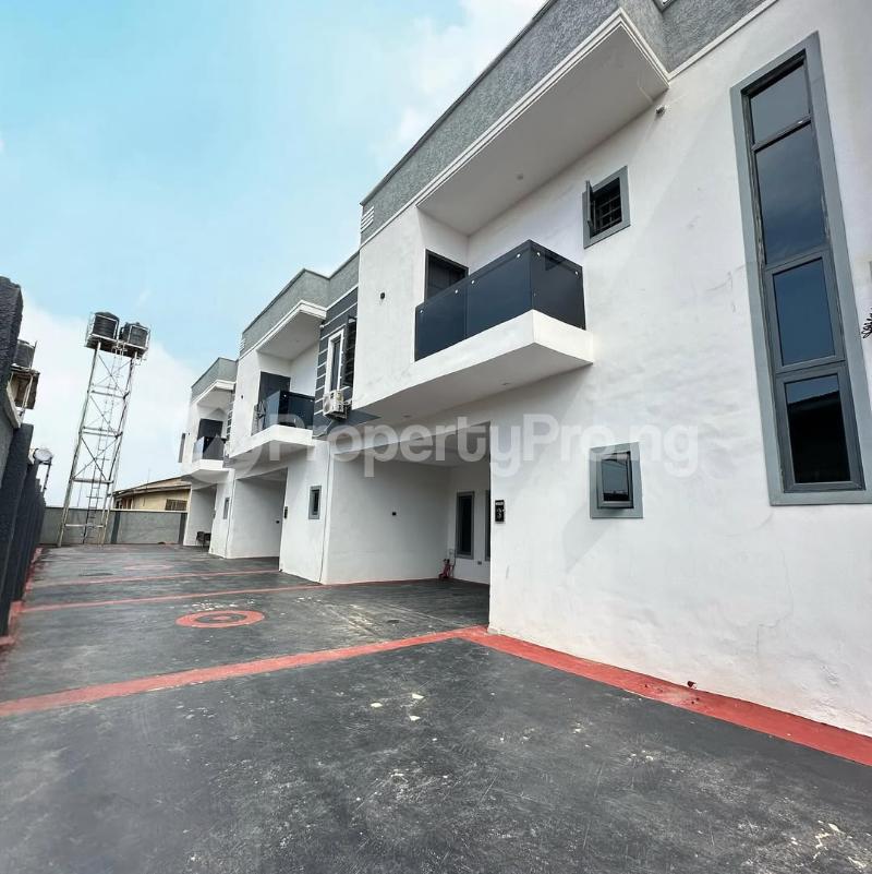 4 bedroom House for sale Ogba Lagos