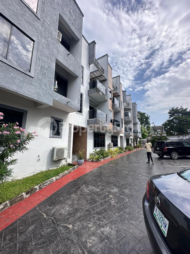 4 bedroom House for rent Ikoyi Lagos