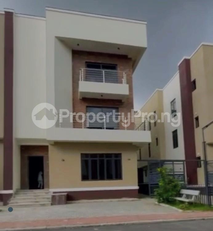 6 bedroom House for sale  Katampe Ext Abuja