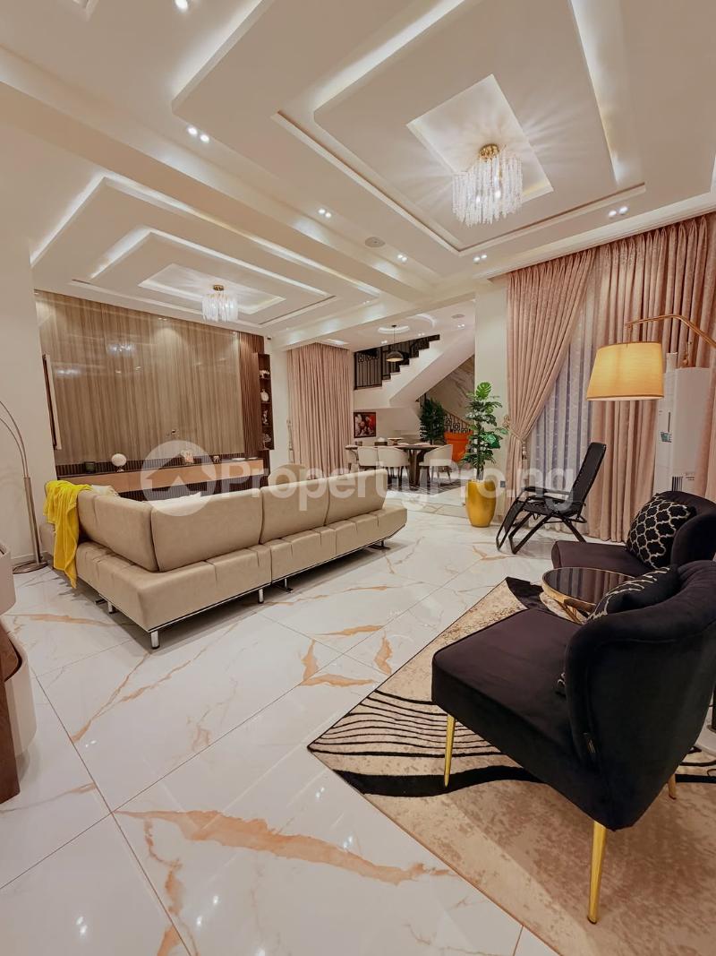 6 bedroom House for sale Magodo GRA Phase 2 Kosofe/Ikosi Lagos