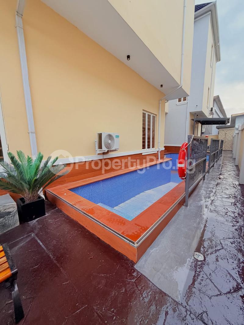 6 bedroom House for sale Magodo GRA Phase 2 Kosofe/Ikosi Lagos
