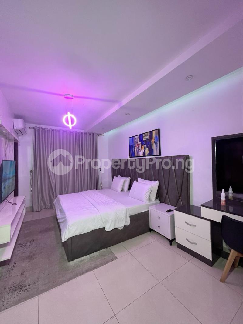 2 bedroom Flat / Apartment for rent Lekki Right Phase 1 Facing Along Lekki Expressway Lekki Lagos