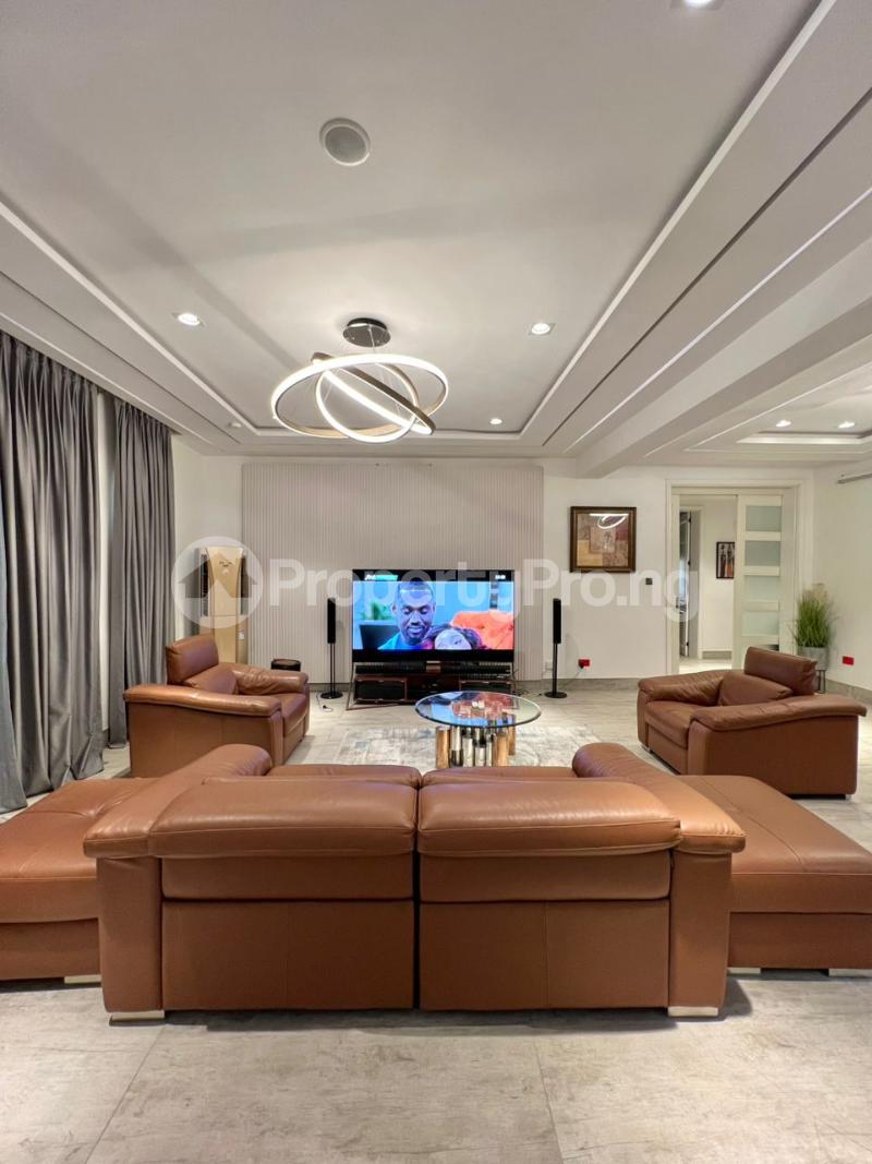 3 bedroom Flat / Apartment for sale Off Mobolaji Johnson Avenue Ikoyi Lagos