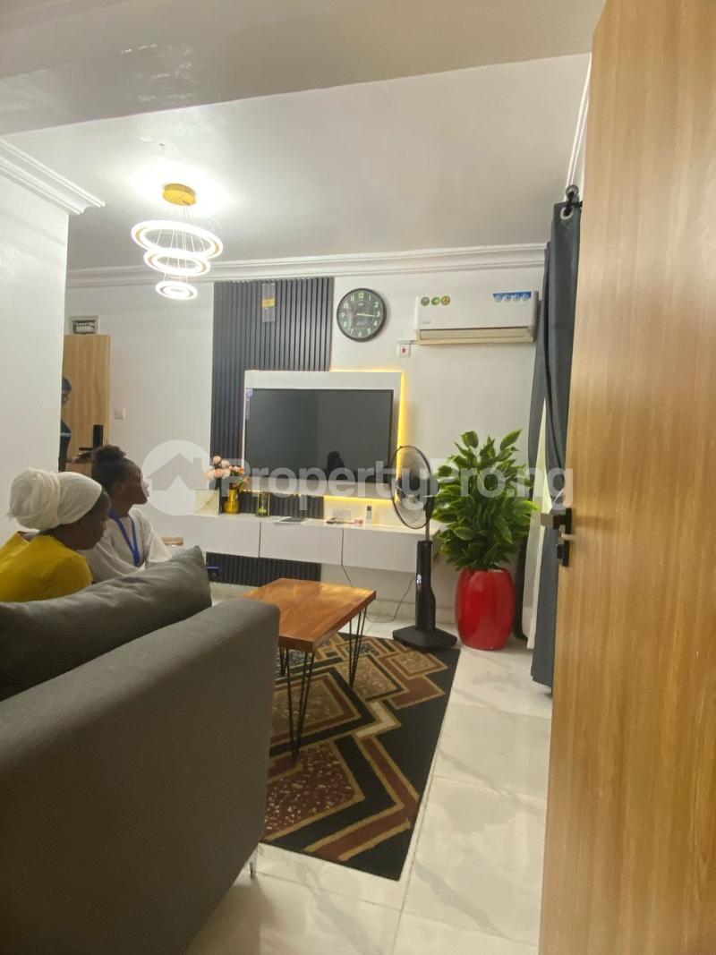 1 bedroom Flat / Apartment for shortlet  Akoka Yaba Lagos