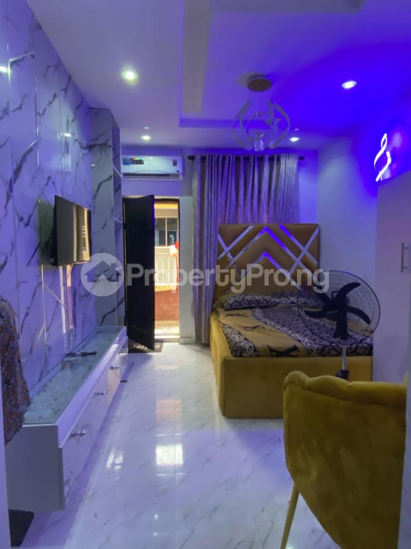 1 bedroom Flat / Apartment for shortlet  Fola Agoro Yaba Lagos