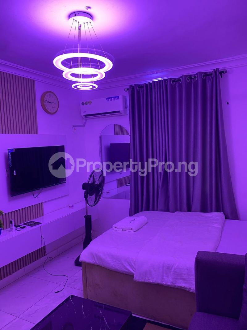 1 bedroom Flat / Apartment for shortlet  Akoka Yaba Lagos