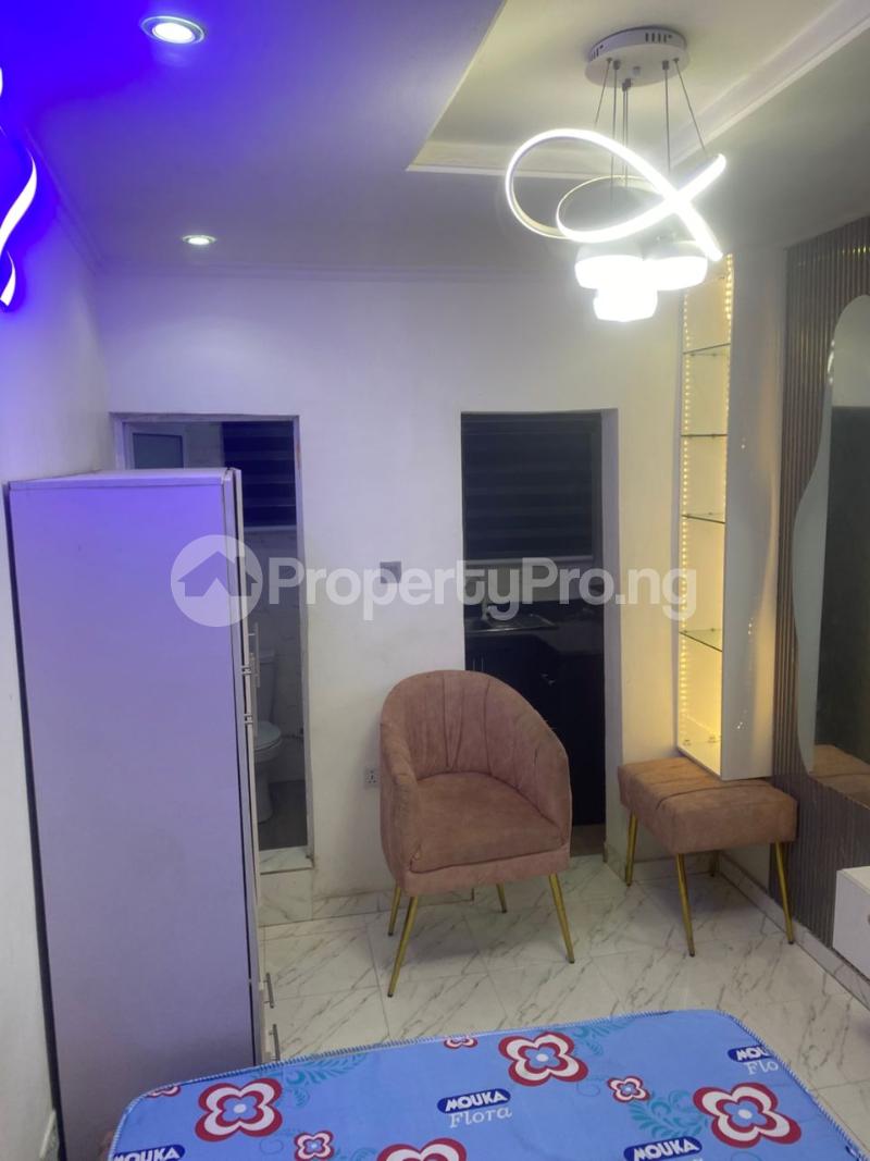 1 bedroom Flat / Apartment for rent Somolu Fola Agoro Yaba Lagos