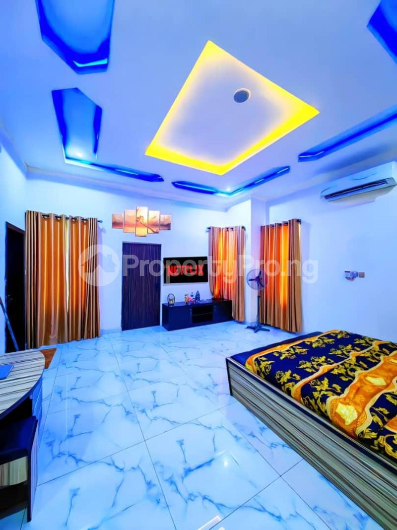 1 bedroom Flat / Apartment for rent chevron Lekki Lagos