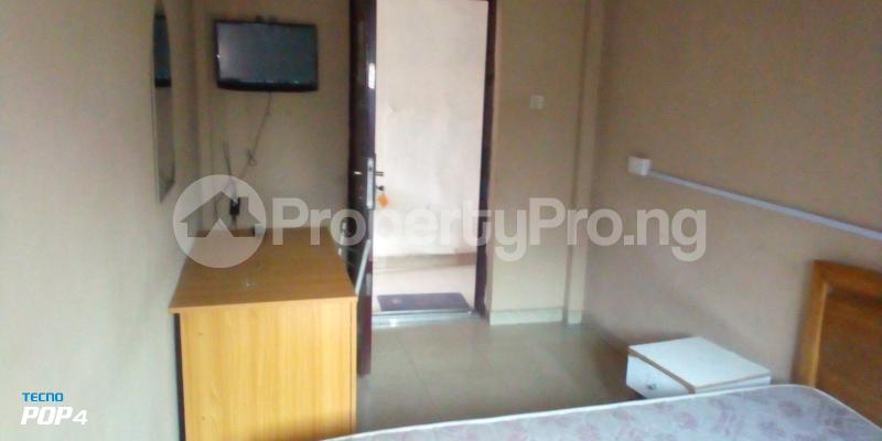1 bedroom Flat / Apartment for rent Fadeyi Close To Waec Yaba Also Close To Ikorodu Road Jibowu Yaba Lagos - 0