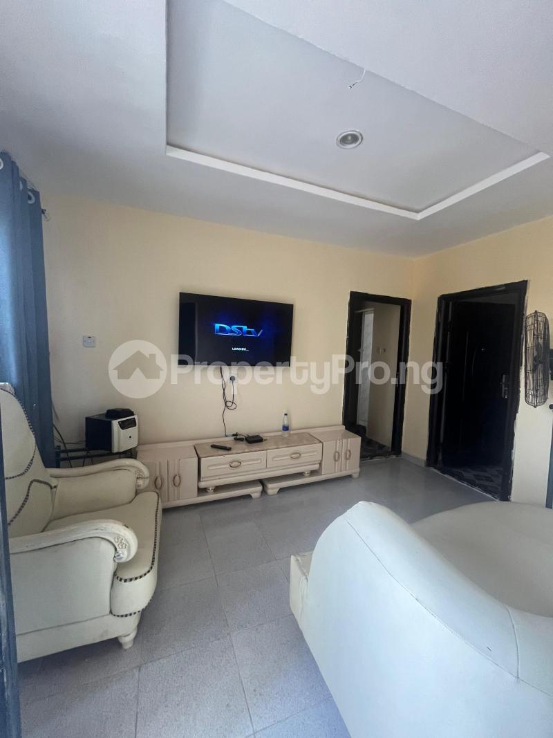 3 bedroom Flat / Apartment for rent Surulere, Lagos Surulere Lagos