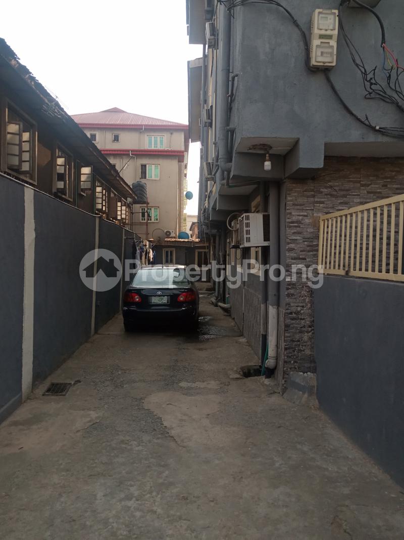 1 bedroom Flat / Apartment for rent Jibowu Yaba Lagos