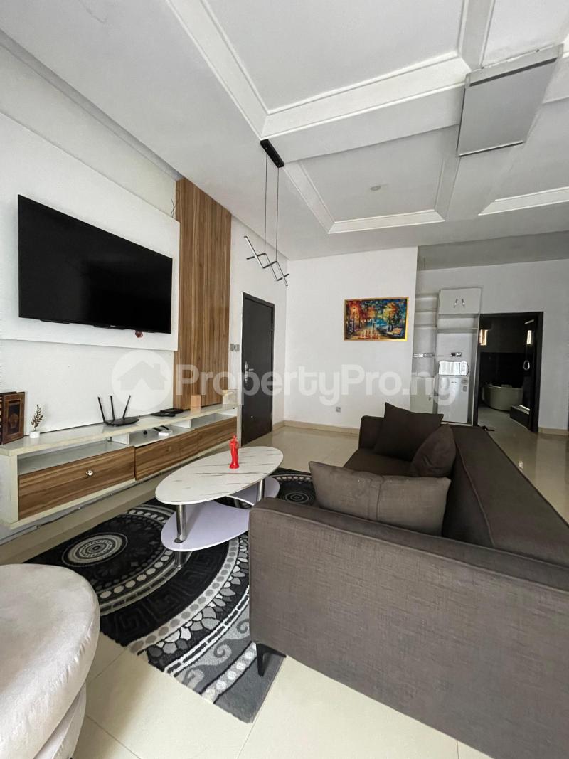 Flat / Apartment for rent Osapa london Lekki Lagos