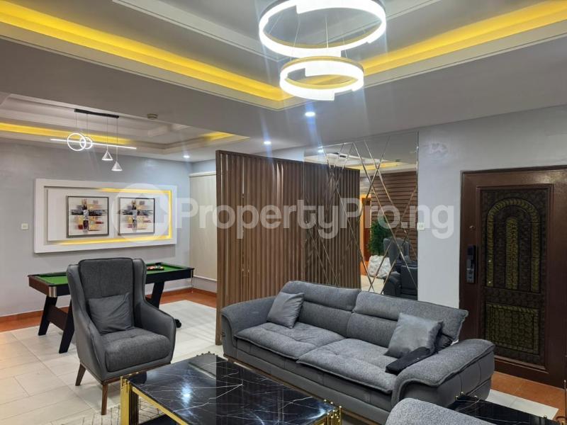 3 bedroom Flat / Apartment for rent ONIRU Victoria Island Lagos