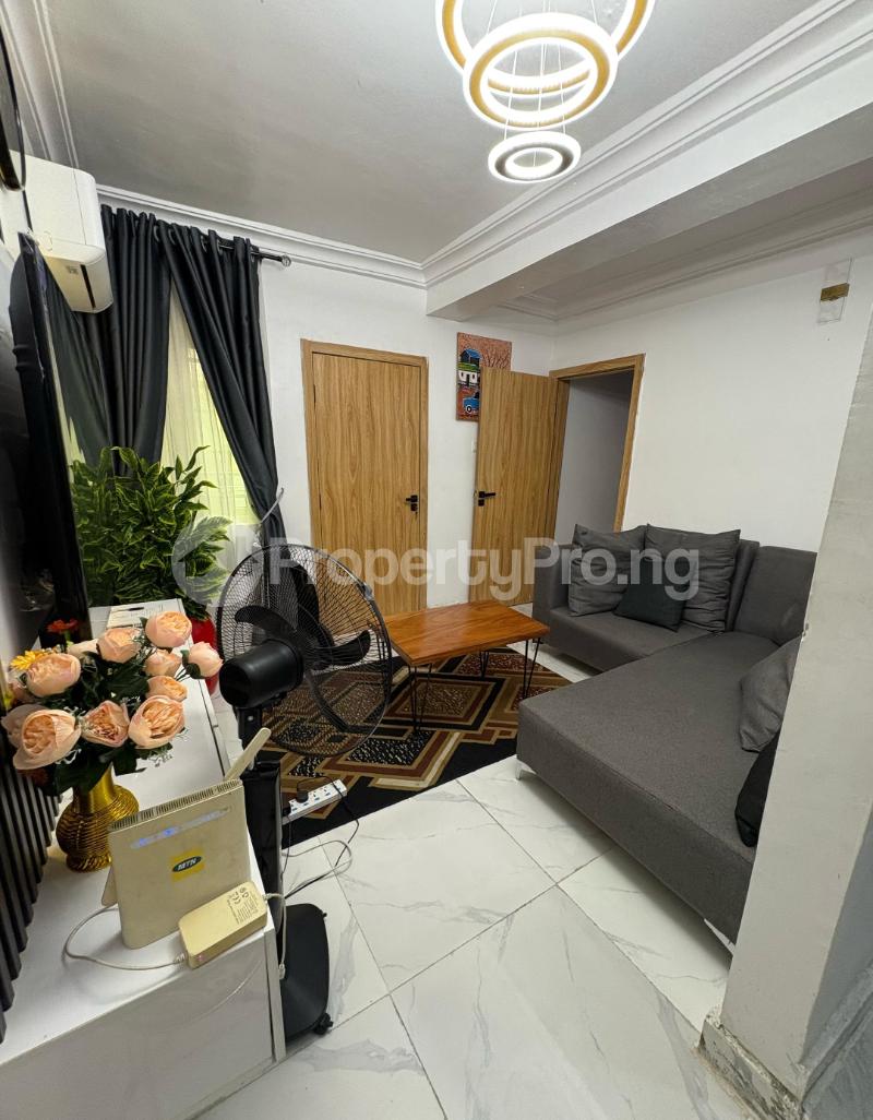 1 bedroom Flat / Apartment for shortlet Akoka Yaba Lagos