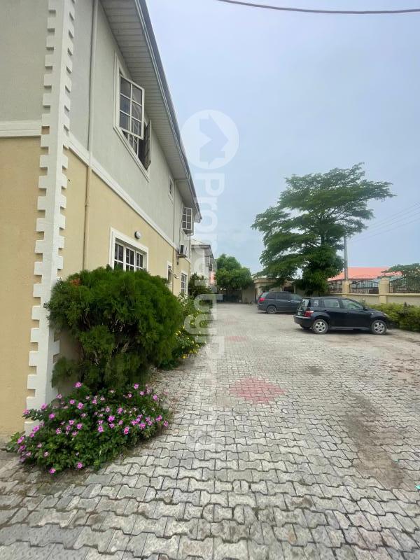 3 bedroom House for rent Off Mobil Road Ilaje Ajah Lagos