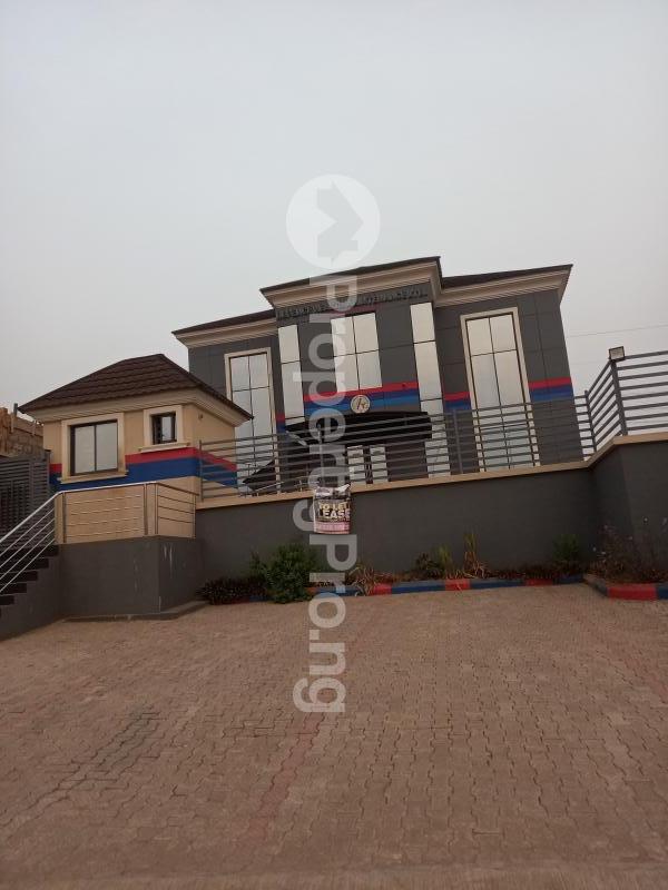 3 bedroom Commercial Property for rent Leme Nnpc Oke Mosan Abeokuta Ogun
