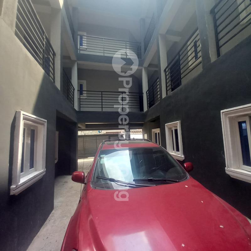 1 bedroom Flat / Apartment for rent Abule Ijesha Abule-Ijesha Yaba Lagos - 0