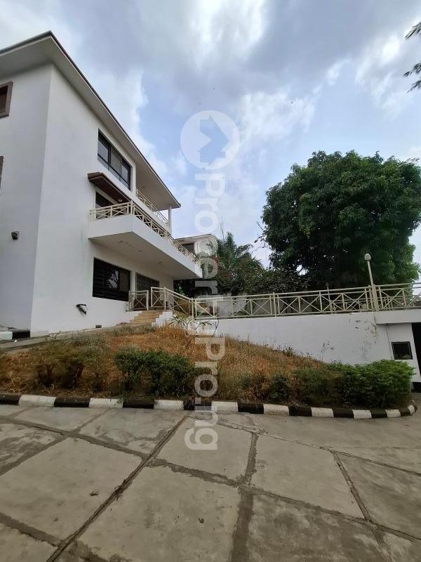 6 bedroom House for rent Maitama Abuja