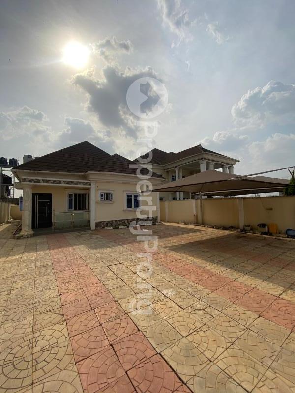 3 bedroom House for rent Kolapo Ishola Gra Akobo Ibadan Oyo - 0