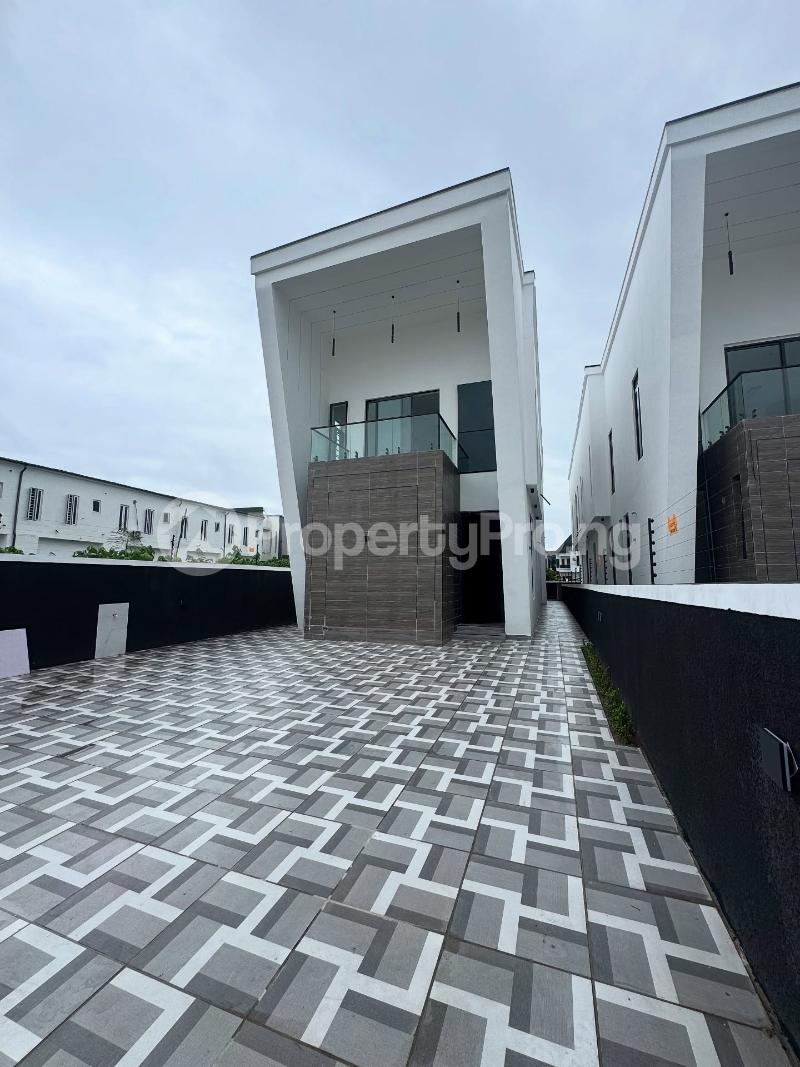 5 bedroom House for sale chevron Lekki Lagos
