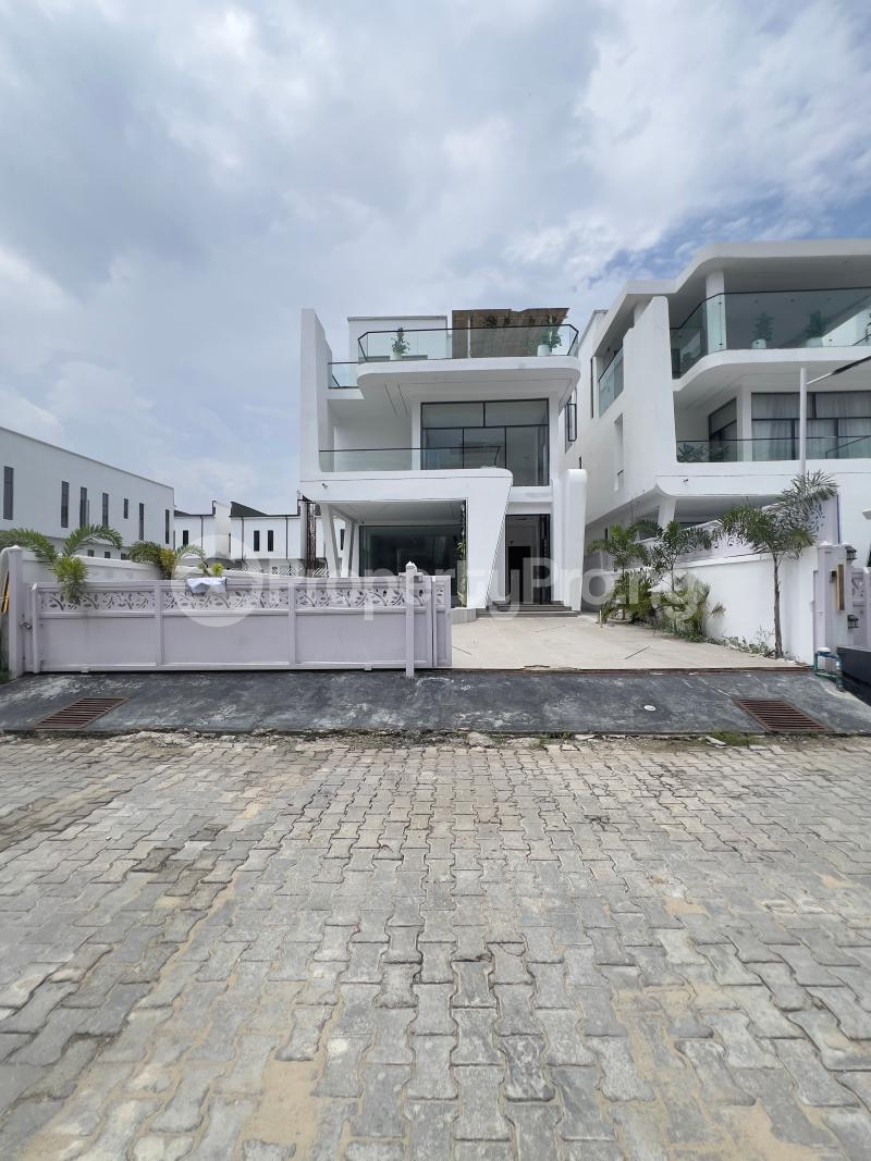 5 bedroom House for sale Chevron Lekki Lagos