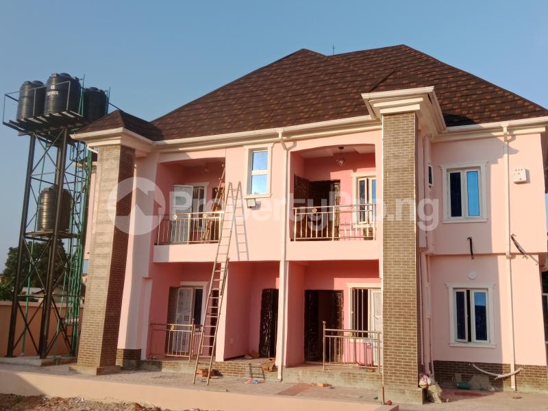 2 bedroom Flat / Apartment for rent By Jakande Estate Bucknor Isolo Lagos
