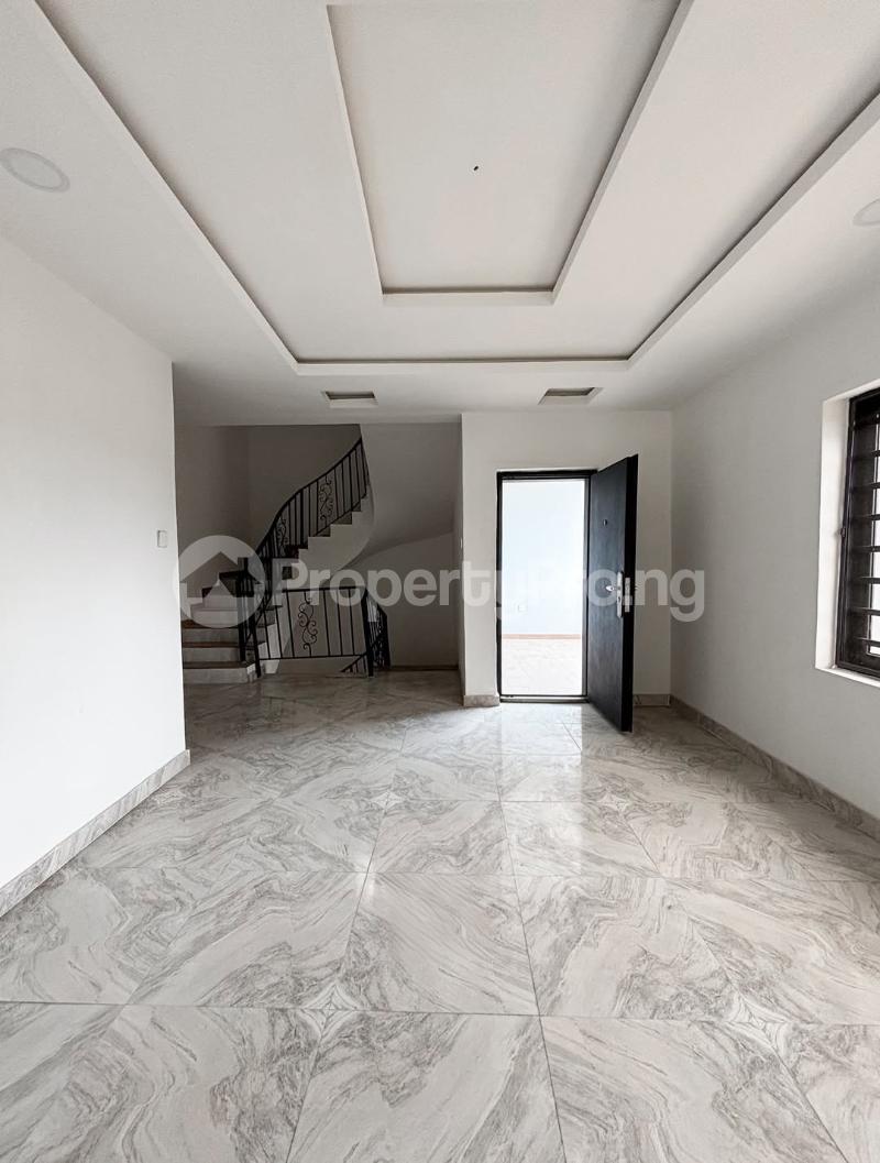 5 bedroom House for sale Ologolo Lekki Lagos