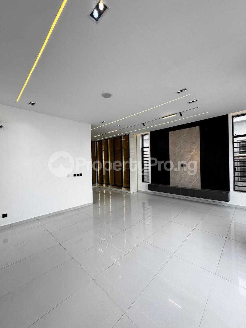 5 bedroom House for sale Lekki Scheme 2 Ajah Lagos