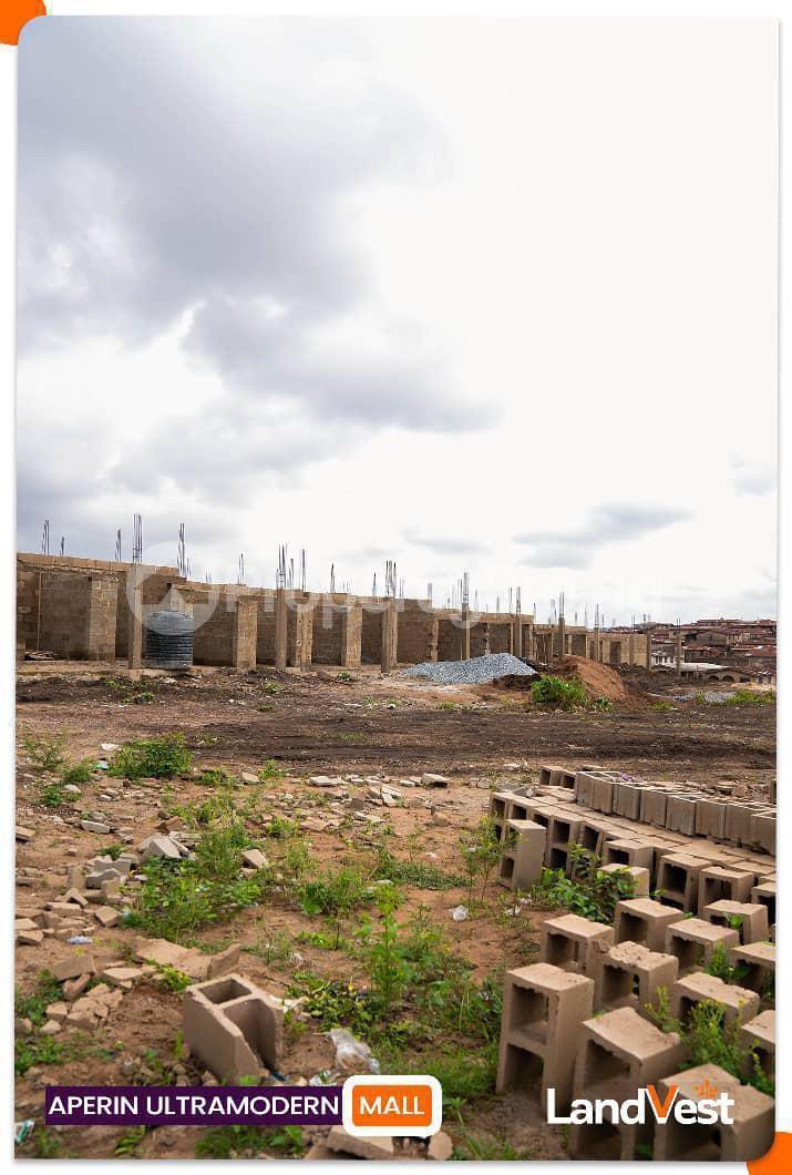 Commercial Property for sale Orita Aperin Road/ Aperin Ultramodern Shopping Mall*?? Orita challenge Ibadan Oyo - 0