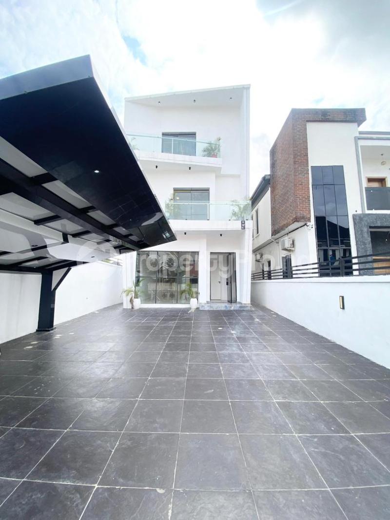 5 bedroom House for sale chevron Lekki Lagos