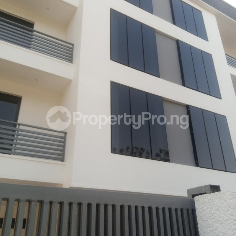 10 bedroom Commercial Property for rent Area 11, Garki Fct Abuja. Area 11 Garki 1 Abuja