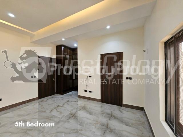 6 bedroom Flat / Apartment for sale Old Ikoyi Ikoyi Lagos