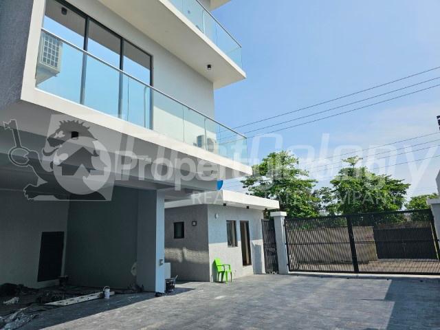 6 bedroom Flat / Apartment for sale Old Ikoyi Ikoyi Lagos